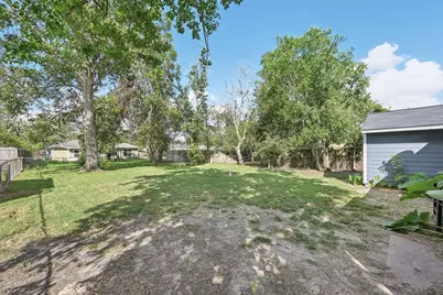 1109 San Felipe Street, Angleton, TX 77515 - Photo 29