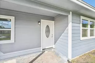 1109 San Felipe St, Angleton, TX 77515 - Photo 5