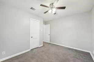 1109 San Felipe St, Angleton, TX 77515 - Photo 27