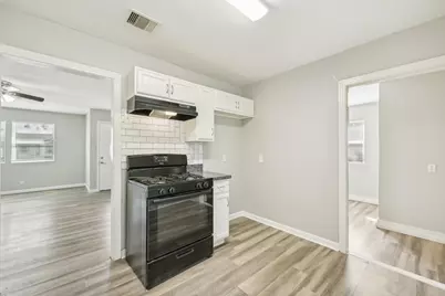1109 San Felipe Street, Angleton, TX 77515 - Photo 13