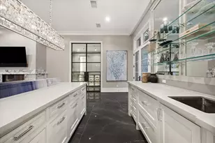 3851 Chevy Chase Dr, Houston, TX 77019 - Photo 9