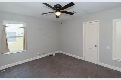 911 N 14th Avenue N, Texas City, TX 77590 - Photo 7