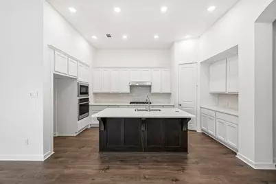 12311 Sweet Gum Drive, Mont Belvieu, TX 77523 - Photo 3