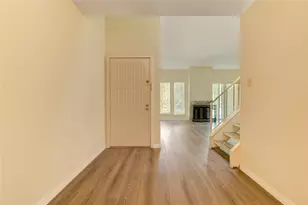 10811 Richmond Ave, Houston, TX 77042 - Photo 7