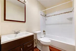 10811 Richmond Ave, Houston, TX 77042 - Photo 21