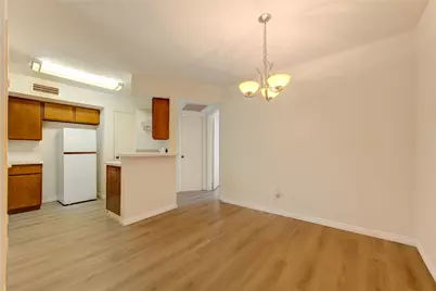 10811 Richmond Avenue #9, Houston, TX 77042 - Photo 11