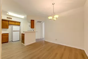 10811 Richmond Ave, Houston, TX 77042 - Photo 11