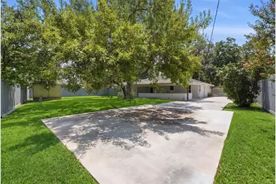 11907 Renwick Drive, Houston, TX 77035 - Photo 29