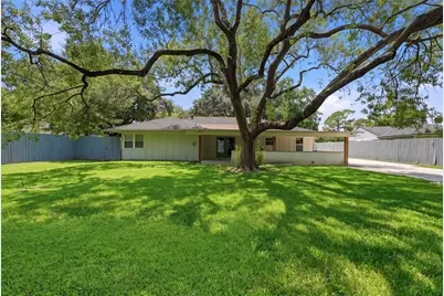 11907 Renwick Drive, Houston, TX 77035 - Photo 31