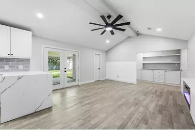 11907 Renwick Drive, Houston, TX 77035 - Photo 19