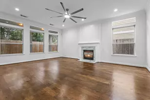1420 Asbury St, Houston, TX 77007 - Photo 5