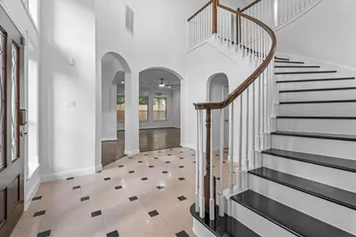 1420 Asbury Street, Houston, TX 77007 - Photo 1