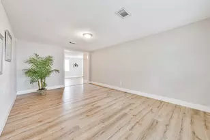 1217 Esther St, Kemah, TX 77565 - Photo 5