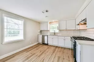 1217 Esther St, Kemah, TX 77565 - Photo 9