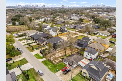 4541 Redbud Street, Houston, TX 77051 - Photo 7