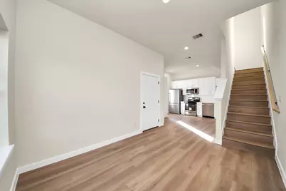 8025 Peachtree Street #D, Houston, TX 77016 - Photo 5