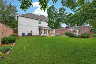 10932 Lasso Ln, Houston, TX 77079 - Photo 33