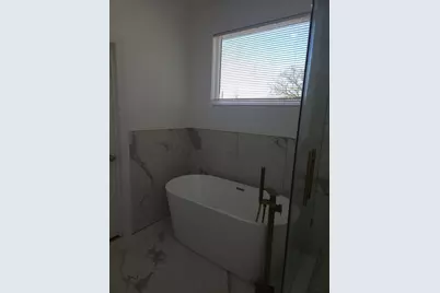 107 Booker Street, Baytown, TX 77523 - Photo 27