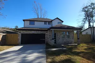 107 Booker St, Baytown, TX 77523 - Photo 1