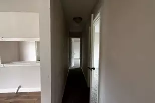 8606 Prairie View Dr, Houston, TX 77088 - Photo 9