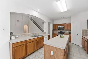 8522 Chickamauga Ln, Houston, TX 77083 - Photo 9