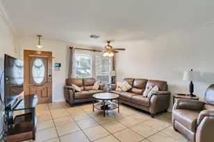 10811 Meadow Walk Ln, Houston, TX 77067 - Photo 5