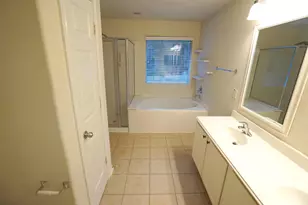 126 E Stedhill Loop, The Woodlands, TX 77384 - Photo 17