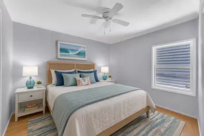 817 Westview, Galveston, TX 77650 - Photo 15