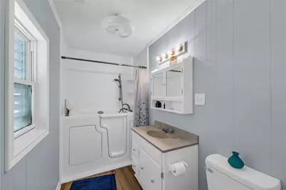 817 Westview, Galveston, TX 77650 - Photo 23