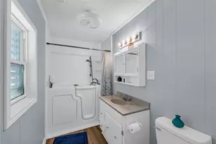 817 Westview, Galveston, TX 77650 - Photo 23