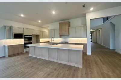 7001 Discovery Well Lane, League City, TX 77574 - Photo 5