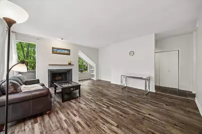 49 Litchfield Lane, Houston, TX 77024 - Photo 3