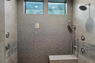 1249 Chippendale Rd, Houston, TX 77018 - Photo 19