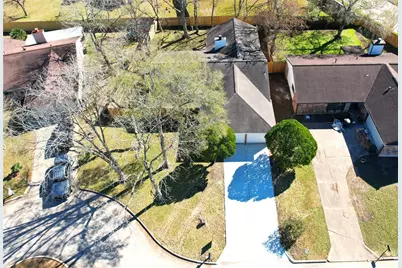 11210 Camphorwood Drive, Houston, TX 77089 - Photo 27