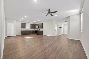 2510 Carp Dr, Conroe, TX 77384 - Photo 13