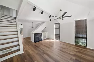 518 Hawthorne St, Houston, TX 77006 - Photo 1
