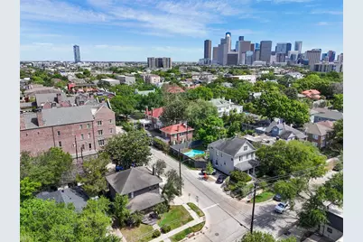 518 Hawthorne Street #1, Houston, TX 77006 - Photo 17