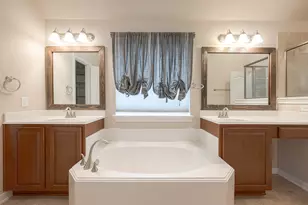 18903 Pinewood Point Ln, Tomball, TX 77377 - Photo 23
