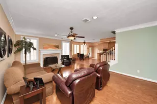 2015 Pecan Trail Dr, Richmond, TX 77406 - Photo 7