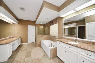 2015 Pecan Trail Dr, Richmond, TX 77406 - Photo 19