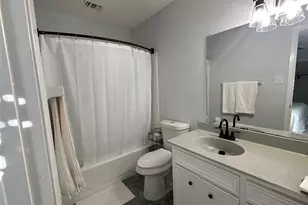 13821 Hollowgreen Dr, Houston, TX 77082 - Photo 17