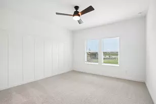 7926 Jade Crst Dr, Angleton, TX 77515 - Photo 9