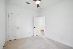 7926 Jade Crst Dr, Angleton, TX 77515 - Photo 17
