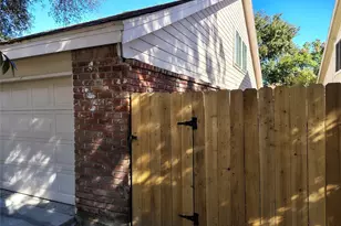 12714 Palm Desert Ln Ln, Houston, TX 77099 - Photo 5