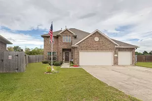 337 Burgundy Dr, Alvin, TX 77511 - Photo 1