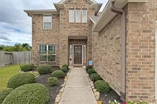 337 Burgundy Dr, Alvin, TX 77511 - Photo 3