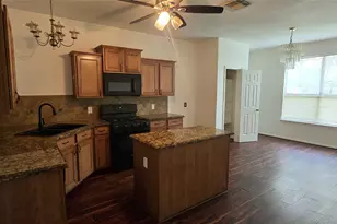 23526 Whispering Maples Dr, Spring, TX 77373 - Photo 9