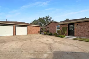 3302 Windsor St, Pearland, TX 77581 - Photo 5