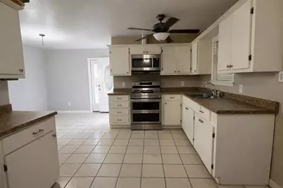 1101 Laredo Street, Sinton, TX 78387 - Photo 11