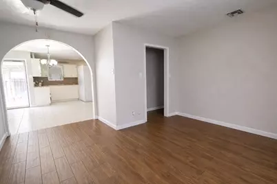 1101 Laredo Street, Sinton, TX 78387 - Photo 7